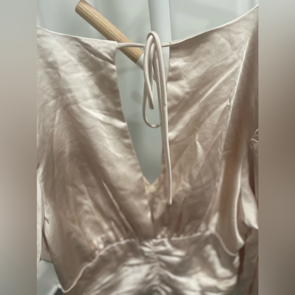 ENDLESS ROSE SATIN RUCHED TOP NEW - Picture 8 of 9